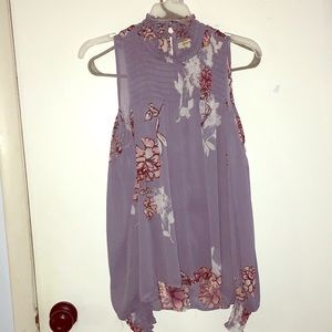 Long sleeve cold shoulder